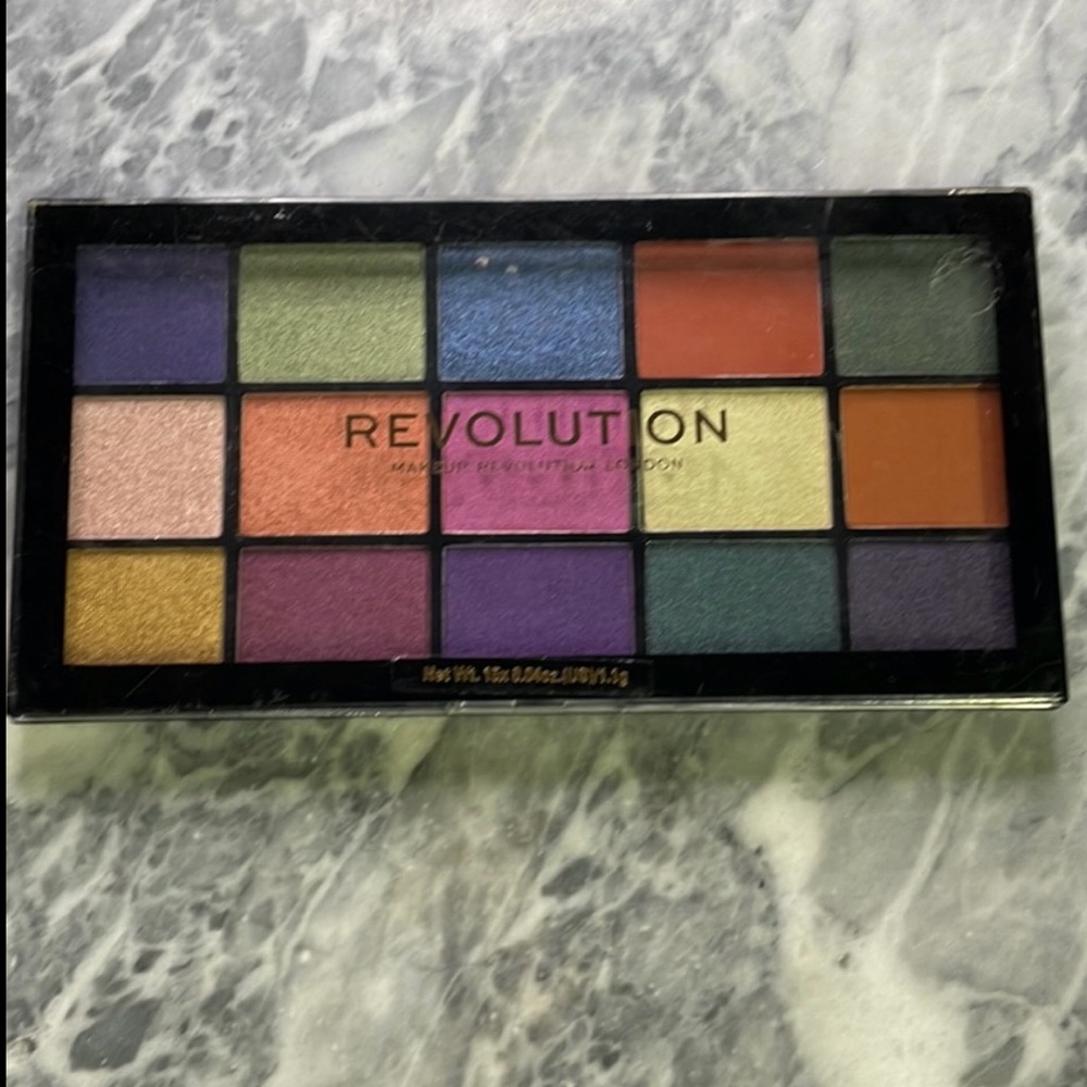 Revolution Reloaded Passion for Colour Eyeshadow Palette